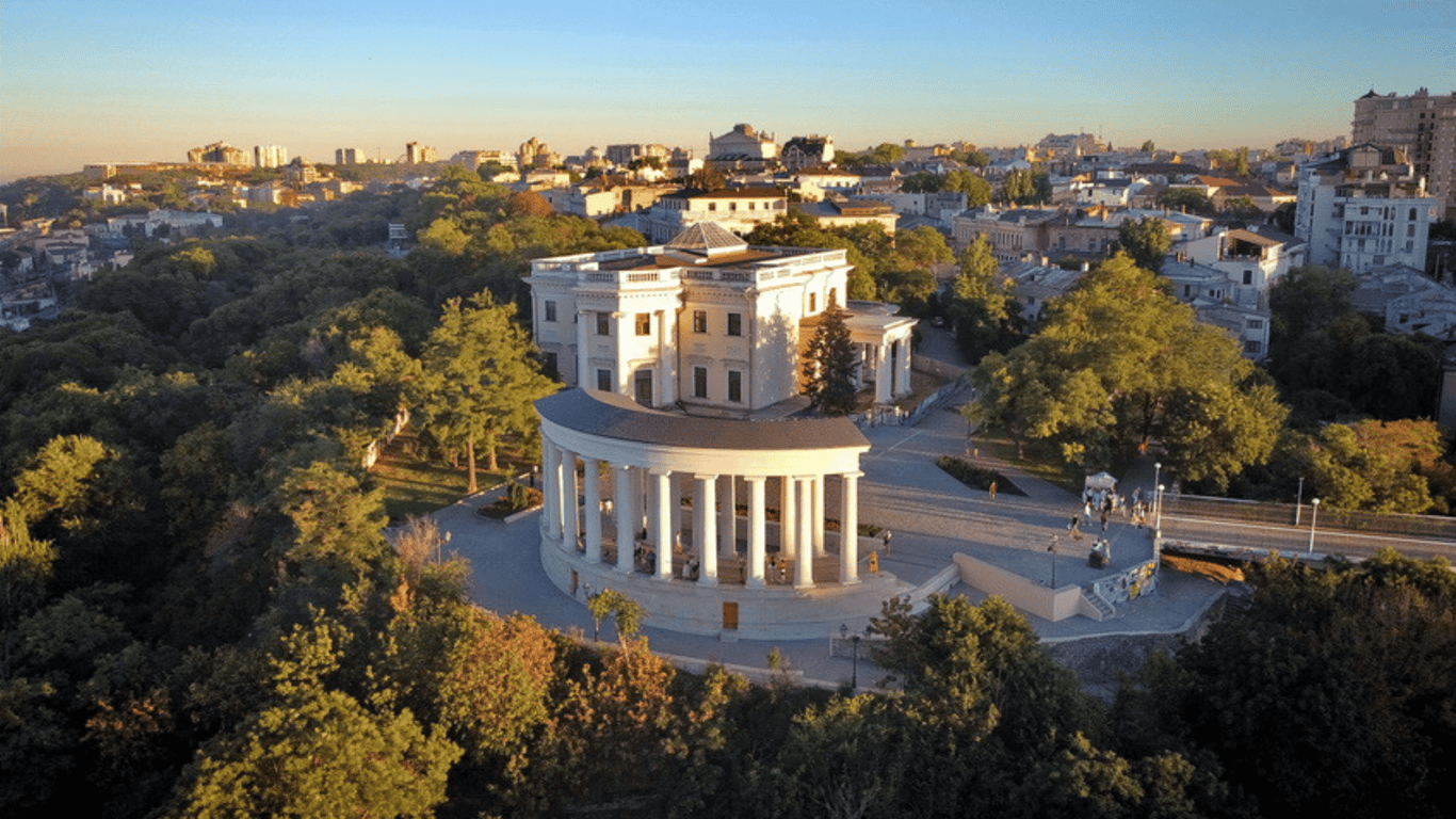 Топ-10 романтичних локацій України №11