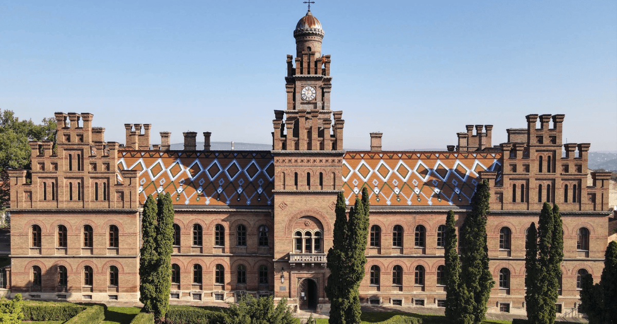 Куди піти в Чернівцях: Топ 12 місць які варто відвідати. Фото №2