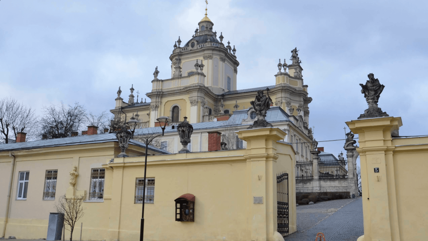 Топ-25 місць які варто відвідати у Львові. Фото №14