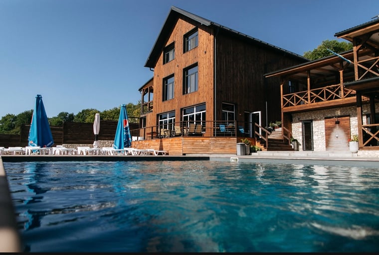 e714015506b45a6d6097e05a8785bd37