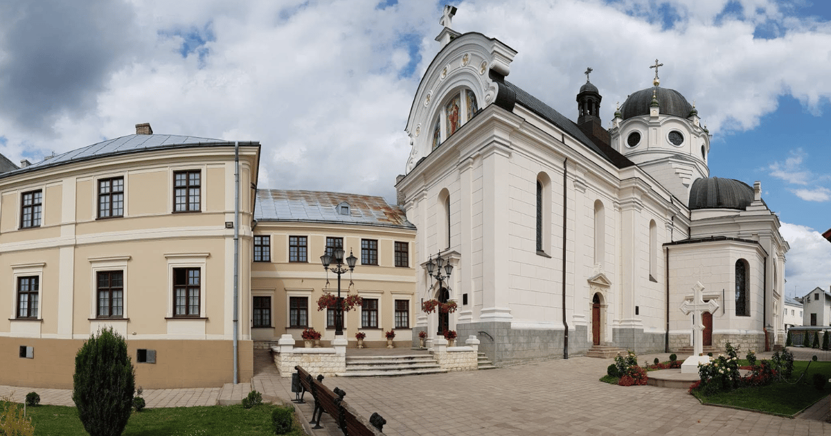 Жовква: що подивитися — ТОП-10 локацій королівського міста. Фото №6