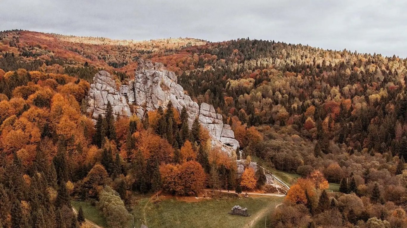 Осінь у Карпатах: ТОП локацій для одноденної мандрівки. Фото №9