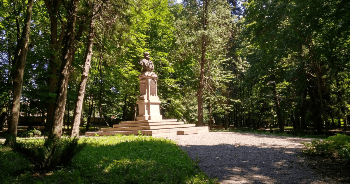 Куди піти в Чернівцях: Топ 12 місць які варто відвідати. Фото №12