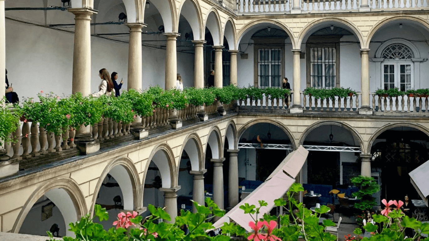 Топ-10 романтичних локацій України №6